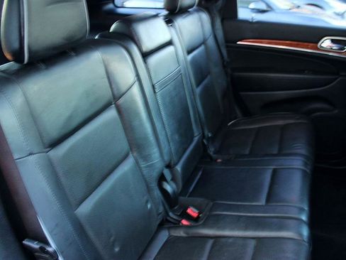 Used 2013 Jeep Grand Cherokee Overland RWD image 18