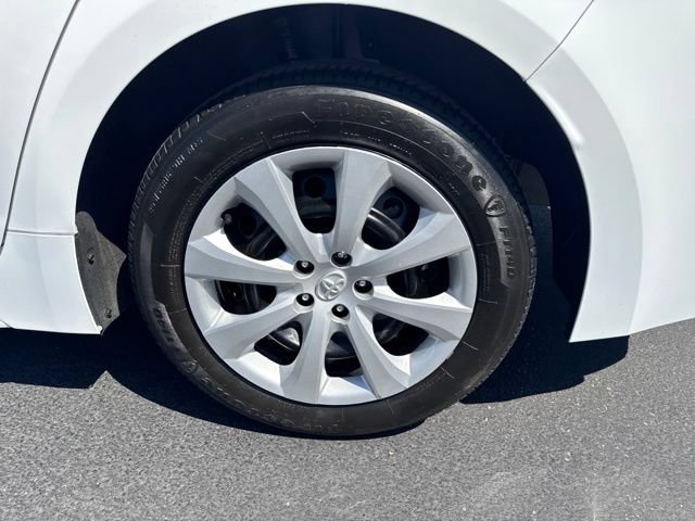 Used 2024 Toyota Corolla LE FWD image 22