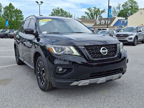 Used 2020 Nissan Pathfinder SL AWD/4WD image 2
