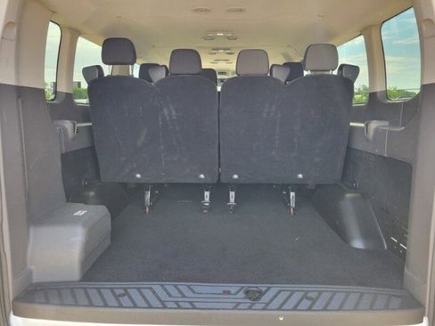 Used 2023 Ford Transit 350 XLT RWD image 9
