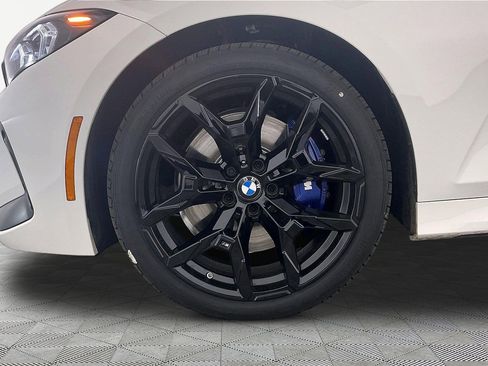 New 2026 BMW 330i xDrive Sedan w/ M Sport Package AWD/4WD image 16