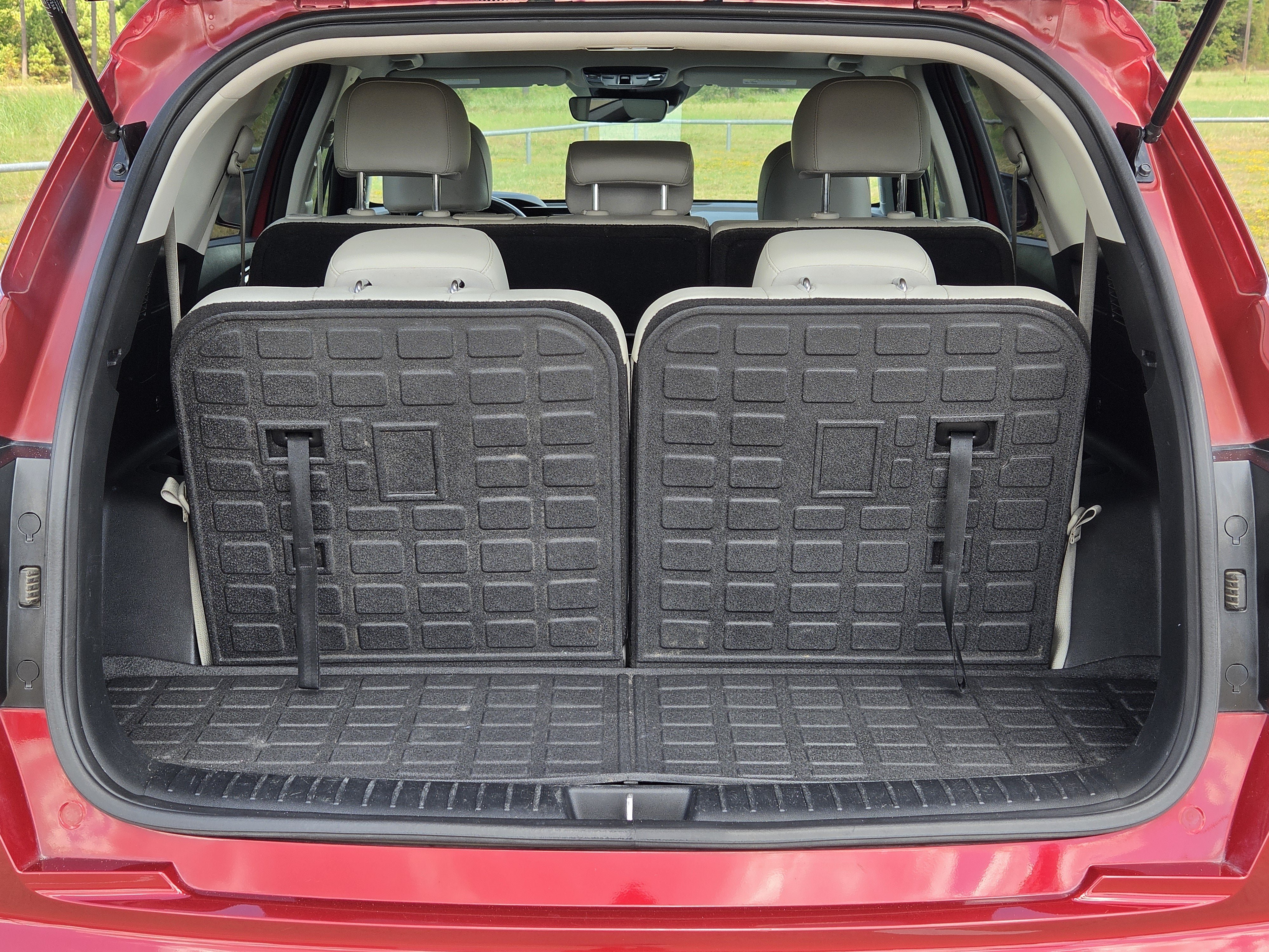 Used 2023 Kia Sorento S w/ Panoramic Sunroof Package FWD image 8