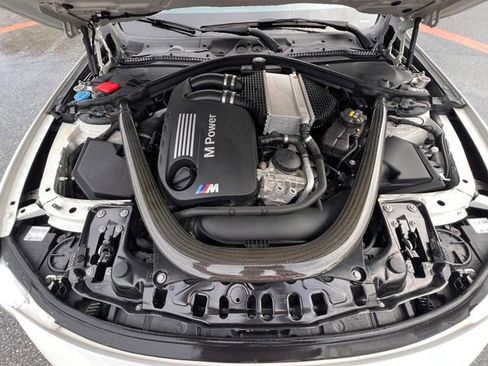 Used 2017 BMW M4 Convertible w/ Executive Package image 28