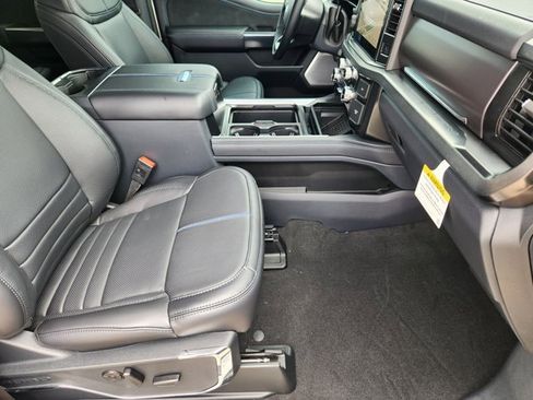 New 2026 Ford F250 Platinum AWD/4WD image 10