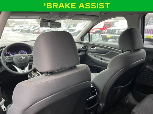 Used 2020 Hyundai Santa Fe SE image 17