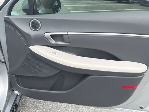 Certified 2025 Hyundai Sonata SEL FWD image 14