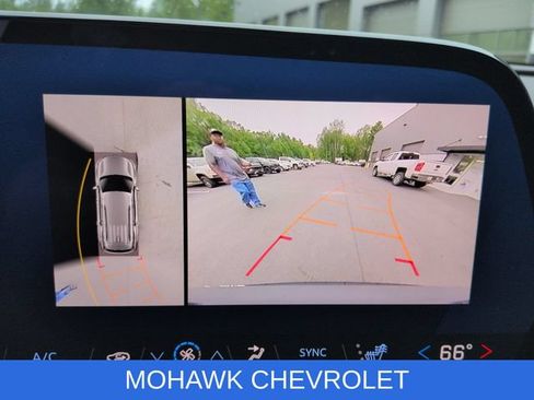 Certified 2024 Chevrolet Traverse LT w/ Trailering Package AWD/4WD image 15