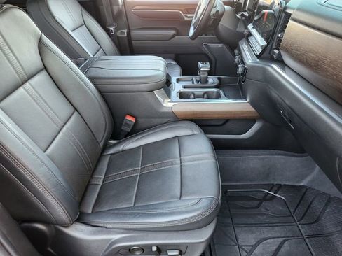 Used 2024 Chevrolet Silverado 1500 High Country w/ Technology Package image 11