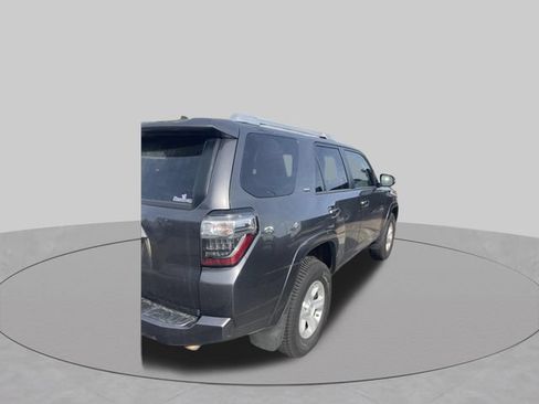 Used 2018 Toyota 4Runner SR5 Premium AWD/4WD image 2