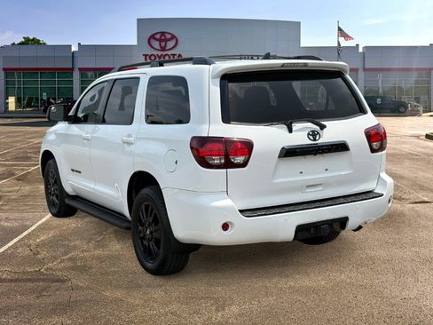 Used 2021 Toyota Sequoia TRD Sport w/ TRD Sport Premium Package AWD/4WD image 3