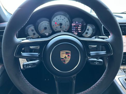 Used 2018 Porsche 911 GT2 RS RWD image 27