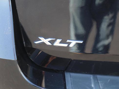 Used 2023 Ford Explorer XLT w/ Equipment Group 202A image 9