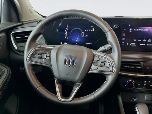 Used 2025 Buick Encore GX Preferred FWD image 18