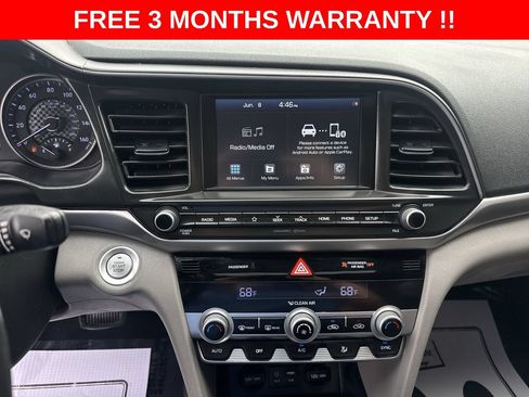 Used 2020 Hyundai Elantra Value Edition FWD image 17