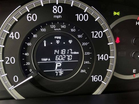 Used 2013 Honda Accord LX image 33