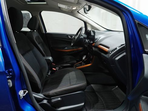Used 2021 Ford EcoSport SE w/ SE Convenience Package image 10