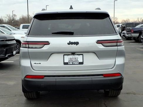 New 2026 Jeep Grand Cherokee L Limited w/ Limited Altitude Package image 22