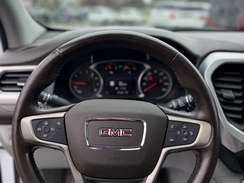 Used 2020 GMC Acadia SLT w/ Premium Package image 13