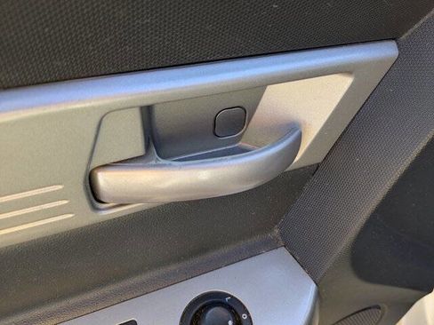 Used 2010 Chrysler Sebring Touring image 13