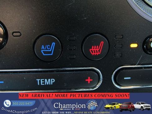 Used 2018 Ford Explorer Platinum AWD/4WD image 19