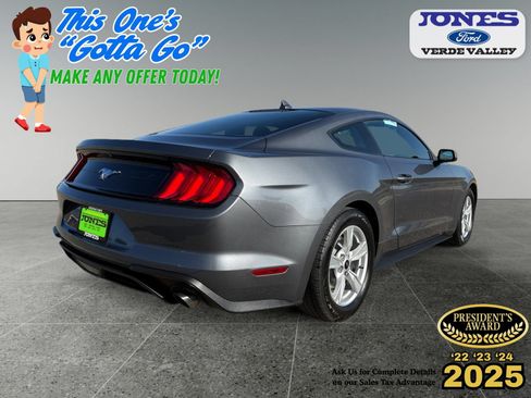 Certified 2022 Ford Mustang Coupe RWD image 7