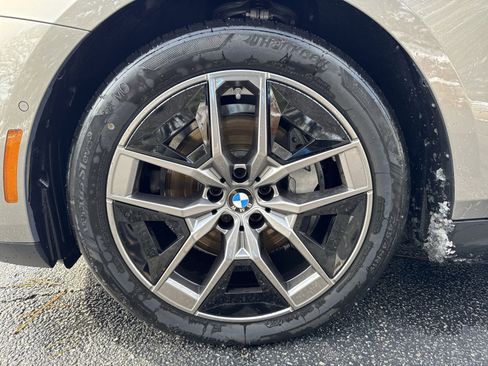 New 2026 BMW i5 eDrive40 image 7