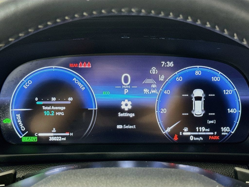 Certified 2025 Toyota Crown Signia AWD/4WD image 6