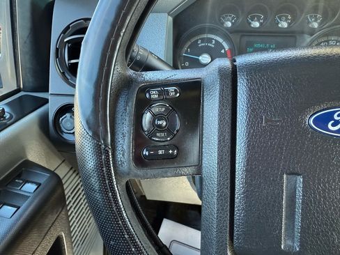 Used 2015 Ford F550 4x4 Crew Cab Super Duty image 13