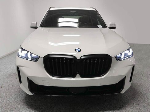 Certified 2024 BMW X5 sDrive40i w/ Parking Assistance Package RWD image 2