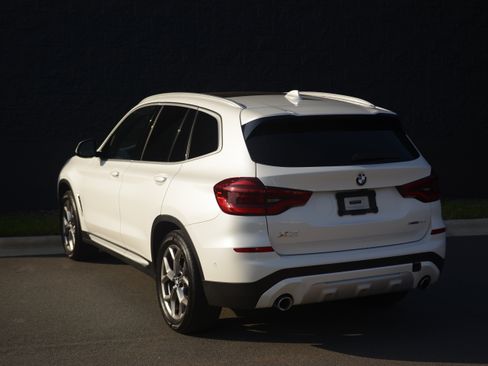Used 2021 BMW X3 xDrive30i w/ Premium Package AWD/4WD image 3