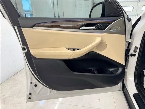Used 2023 BMW X4 xDrive30i w/ Parking Assistance Package AWD/4WD image 13