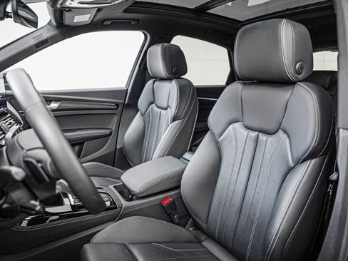 Certified 2025 Audi Q5 2.0T Premium Plus w/ Premium Plus Package image 12