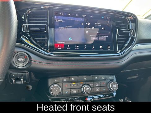 Used 2025 Dodge Durango GT image 31