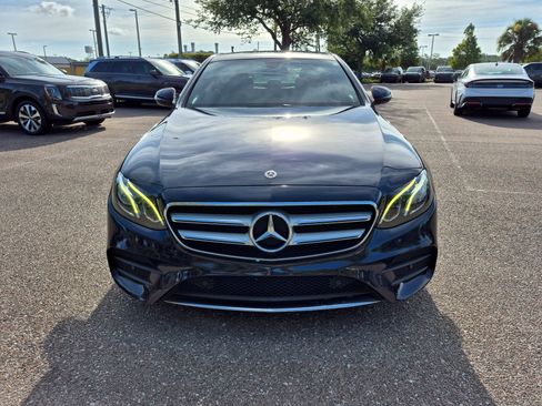 Used 2017 Mercedes-Benz E 300 image 2