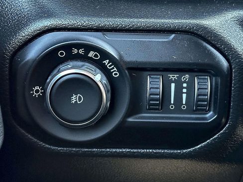 Used 2022 Jeep Wrangler Unlimited Rubicon w/ Xtreme Recon 35" Tire Package image 25