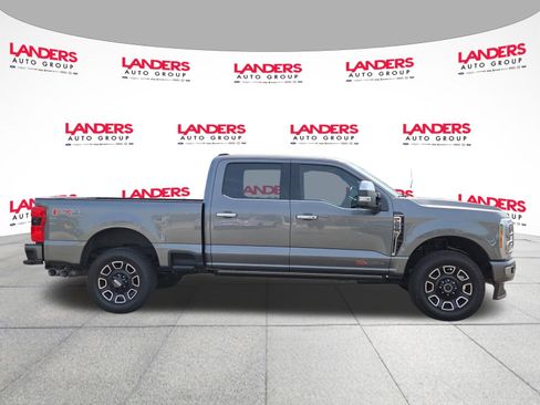 Used 2024 Ford F250 Platinum image 2