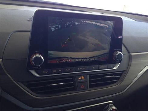 New 2025 Nissan Altima 2.5 SV image 15