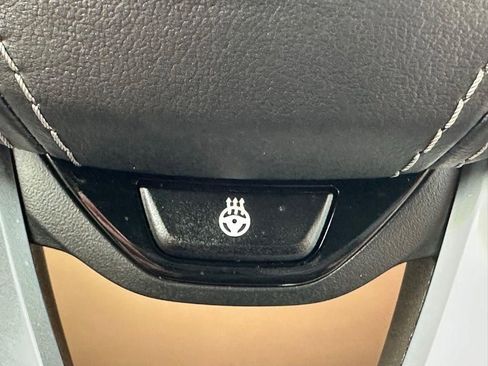 Used 2022 BMW X5 sDrive40i w/ Luxury Seating Package RWD image 18