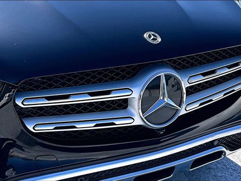 Used 2022 Mercedes-Benz GLC 300 image 28