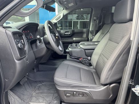 Used 2024 Chevrolet Silverado 1500 Custom image 11