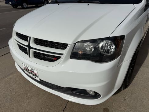 Used 2018 Dodge Grand Caravan GT image 5