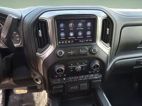 Used 2022 Chevrolet Silverado 2500 LTZ w/ LTZ Convenience Package image 26