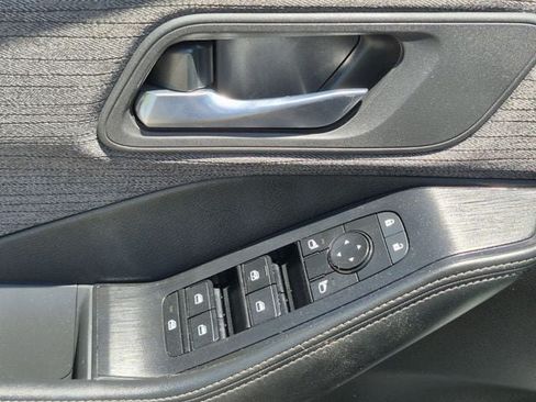 Certified 2023 Nissan Rogue SV AWD/4WD image 8
