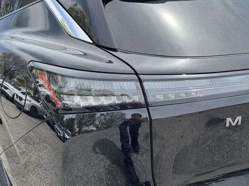 Certified 2025 Nissan Murano SV AWD/4WD image 9