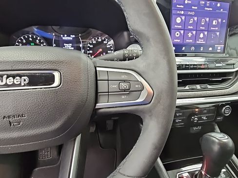 Used 2022 Jeep Compass Latitude image 28