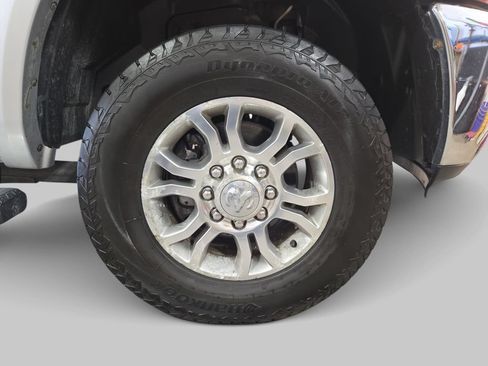 Used 2015 RAM 2500 Laramie w/ Convenience Group AWD/4WD image 36