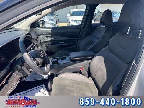 Used 2024 Nissan Ariya AWD image 3