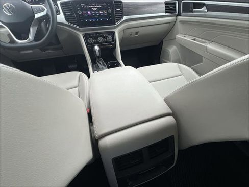 Used 2022 Volkswagen Atlas SE w/ Panoramic Sunroof Package image 20
