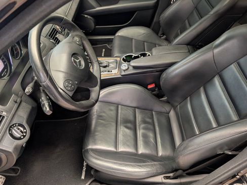 Used 2009 Mercedes-Benz C 63 AMG Sedan image 9