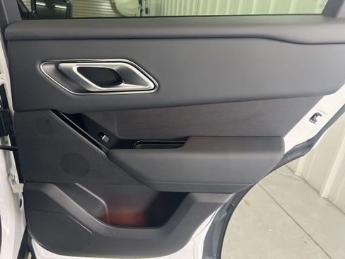 Used 2026 Land Rover Range Rover Velar Dynamic SE image 16